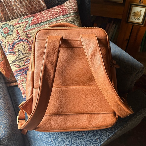 Kamrette Camera Backpack - Picture 2 of 7